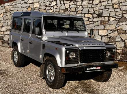 Land Rover - Defender