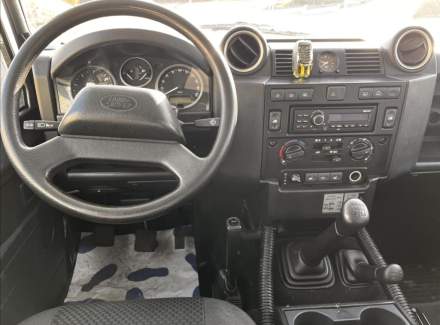 Land Rover - Defender
