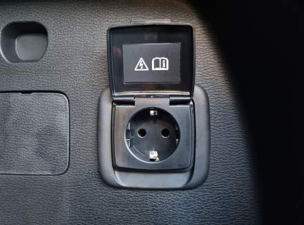 Mitsubishi - Outlander