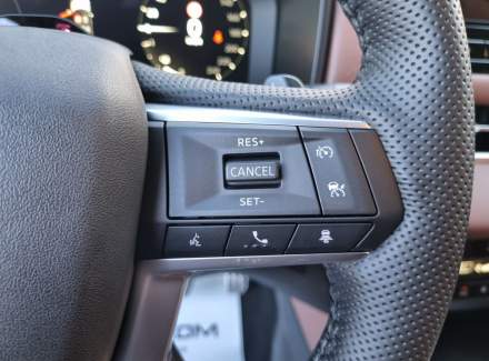 Mitsubishi - Outlander