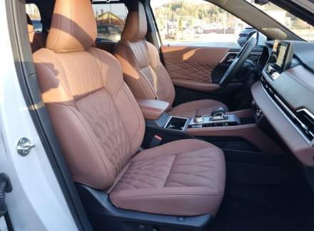 Mitsubishi - Outlander