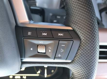 Mitsubishi - Outlander