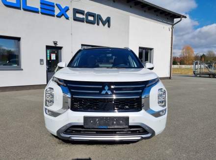 Mitsubishi - Outlander