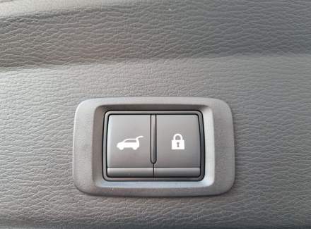 Mitsubishi - Outlander