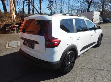 Dacia - Jogger