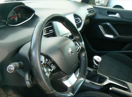 Peugeot - 308