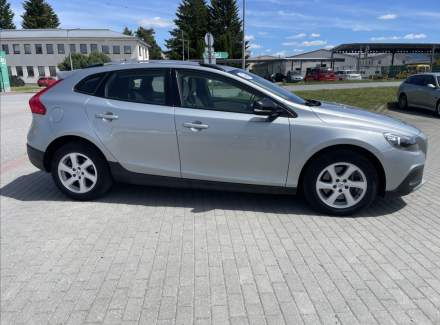 Volvo - V40