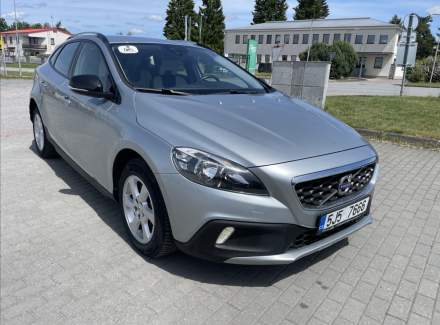 Volvo - V40