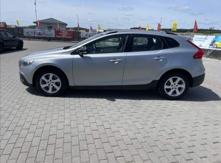 Volvo - V40