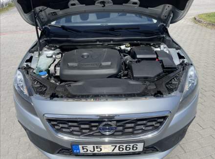 Volvo - V40