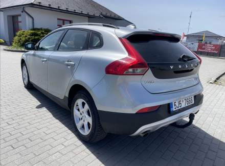 Volvo - V40