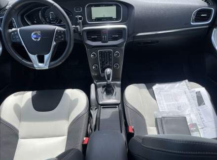Volvo - V40