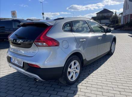 Volvo - V40