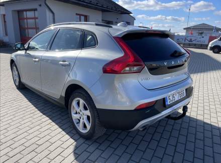 Volvo - V40