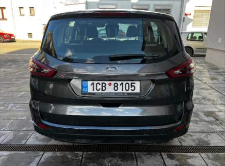 Ford - S-MAX