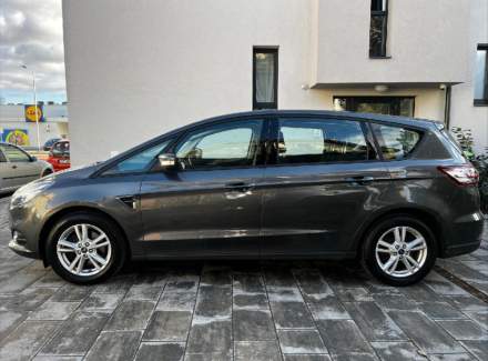 Ford - S-MAX