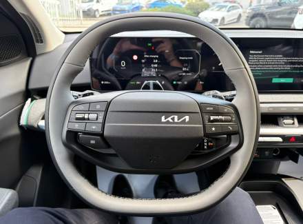 Kia - EV4