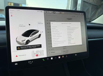Tesla - Model 3