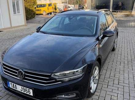 Volkswagen - Passat