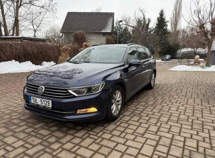 Volkswagen - Passat