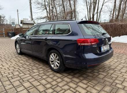 Volkswagen - Passat