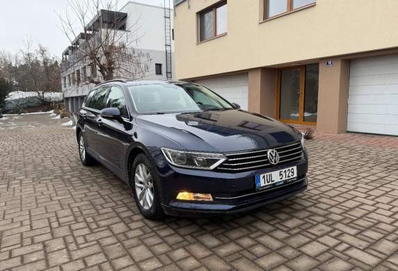 Volkswagen - Passat