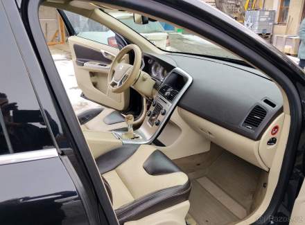 Volvo - XC60