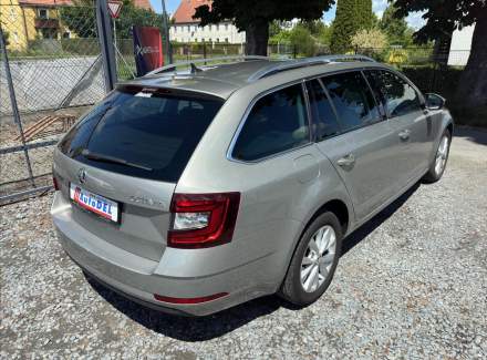 Škoda - Octavia