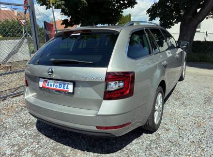 Škoda - Octavia