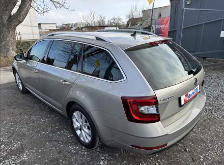 Škoda - Octavia