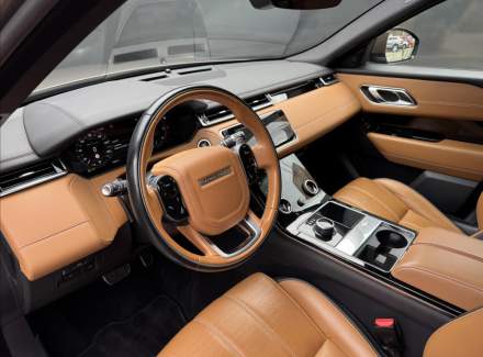 Land Rover - Range Rover Velar