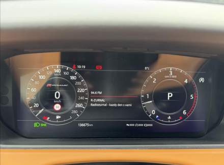 Land Rover - Range Rover Velar