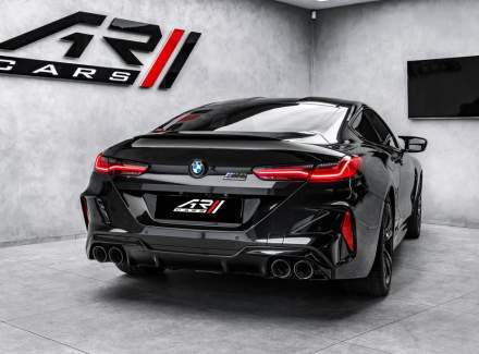 BMW - M8