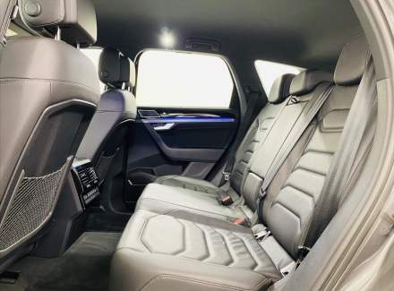 Volkswagen - Touareg