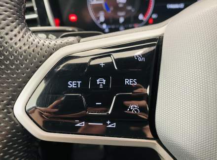 Volkswagen - Touareg