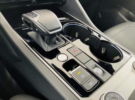 Volkswagen - Touareg