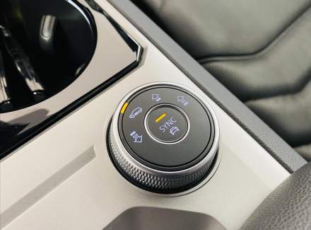 Volkswagen - Touareg