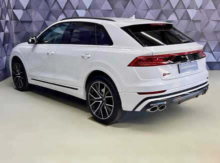Audi - SQ8
