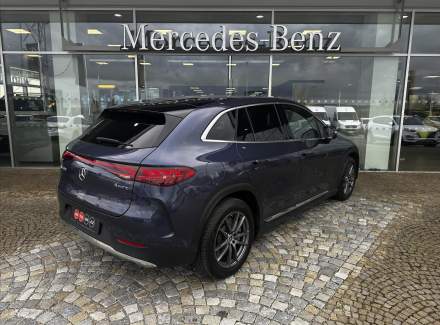 Mercedes-Benz - EQE