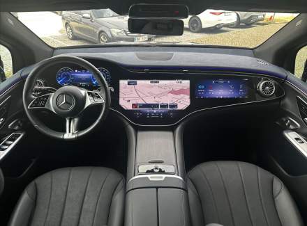 Mercedes-Benz - EQE
