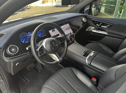 Mercedes-Benz - EQE