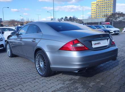 Mercedes-Benz - CLS