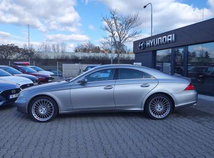 Mercedes-Benz - CLS