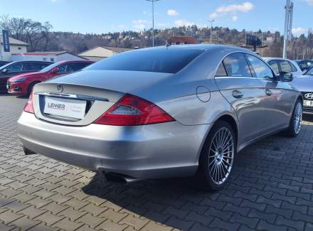 Mercedes-Benz - CLS