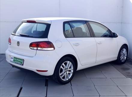 Volkswagen - Golf