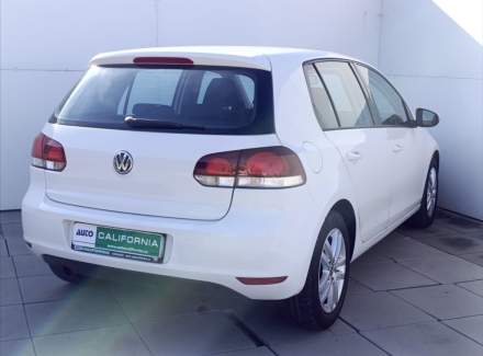 Volkswagen - Golf