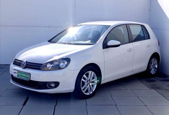 Volkswagen - Golf