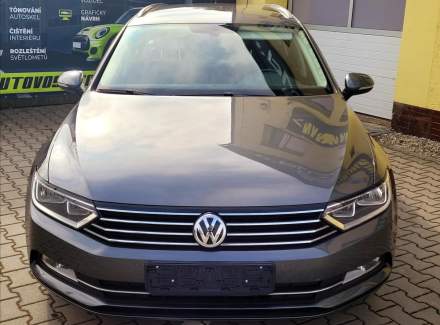 Volkswagen - Passat