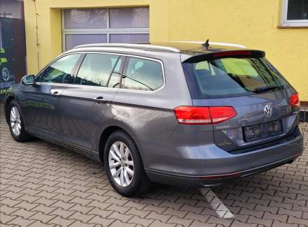 Volkswagen - Passat