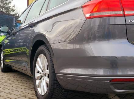 Volkswagen - Passat